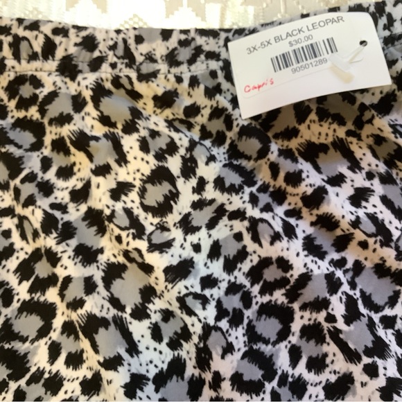 Capris Women’s 3X-5X Elastic Waistband Black Leopard Pattern - Picture 4 of 7